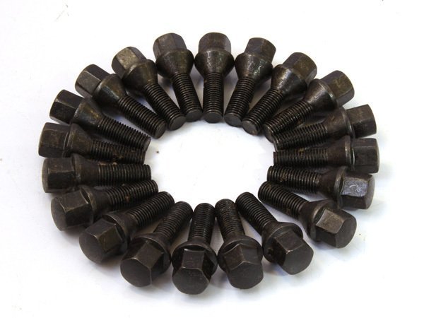 BMW ロングホイールボルト M12(細) 60度テーパー E60 E61 E39 E34 首下38mm 1台分20本セット 10mm-12mmスペーサー用 ブラック