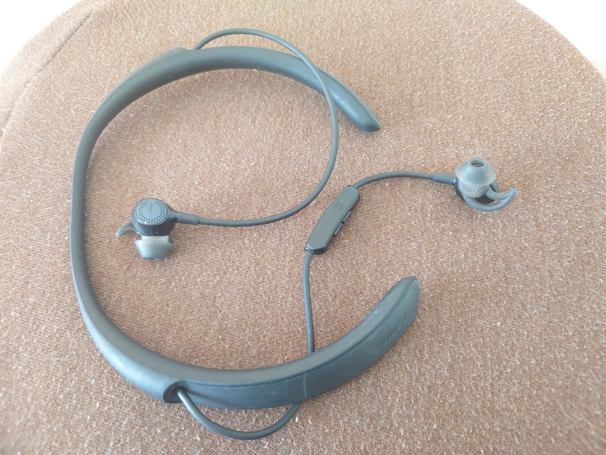 BOSE Quietcontrol 30 ワイヤレスノイズキャンセリングイヤホン QC30