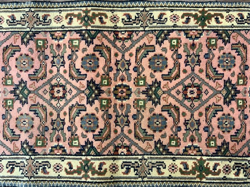 ★ピンクベージュ★131×68cm インド産 絨毯 ラグ アンティーク家具 トライバル ハンドメイド リビング カーペット 02ADSRS231114009E