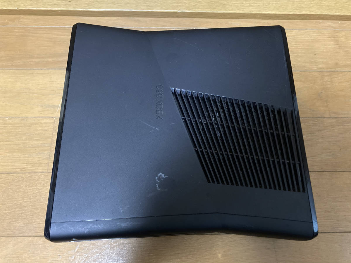 XBOX360 S 本体 スリム 4GB 拡張ストレージHDD 320GB内臓 XBOX360 S 本体 スリム 4GB 拡張ストレージHDD 320GB内臓