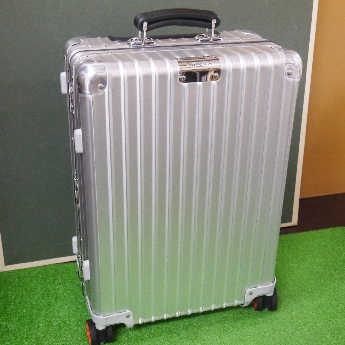 ☆RIMOWAxANA ファーストクラス アメニティ ポーチ グレー 全日空