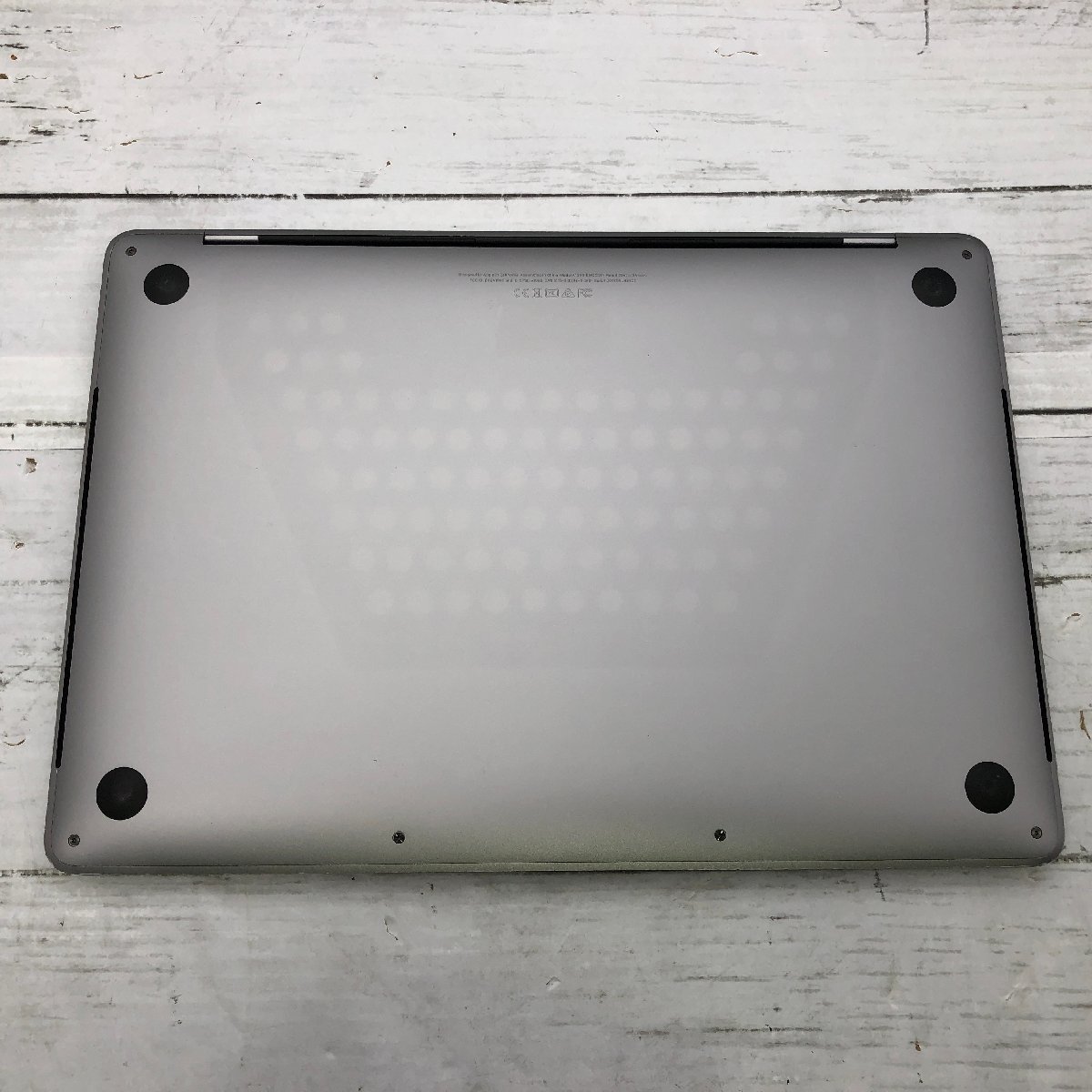 Apple MacBook Pro 13-inch 2018 Four Thunderbolt 3 ports Core i7