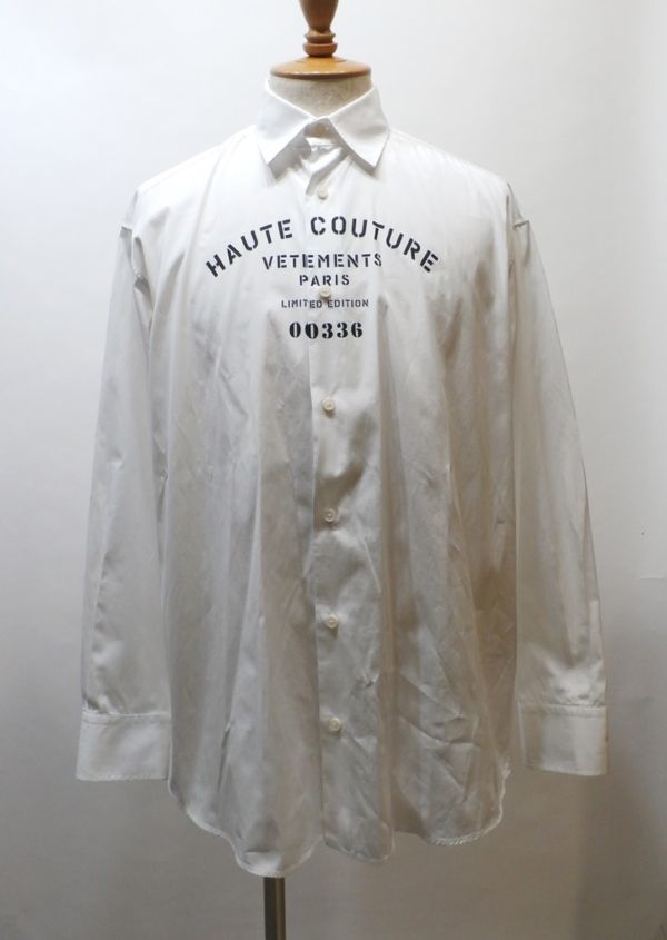 正規品 VETEMENTS HAUTE COUTURE オーバーサイズ プリント長袖シャツ UA53SH450W ヴェトモン MAISON COUTURE PRINT L/S SHIRT 白 XS J-3 Haute Couture - 確実正規品 公式通販 show