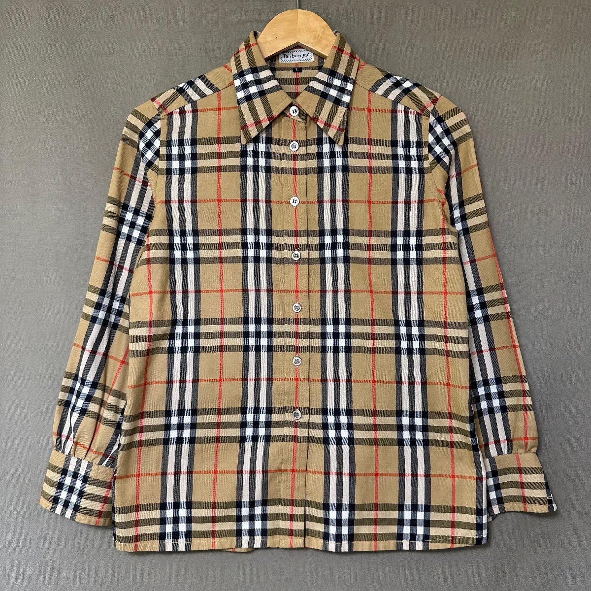 BURBERRY BURBERRY（シャツ⁄ブラウス(長袖⁄七分)）のフリマアイテム 