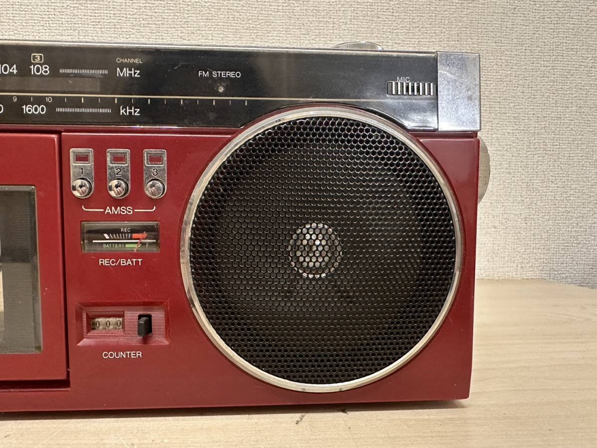 P304-T18-259 SANYO 三洋 ラジカセ おしゃれなテレコ MR-U4MKⅡ レッド 昭和レトロ 本体のみ 当時物 通電確認済