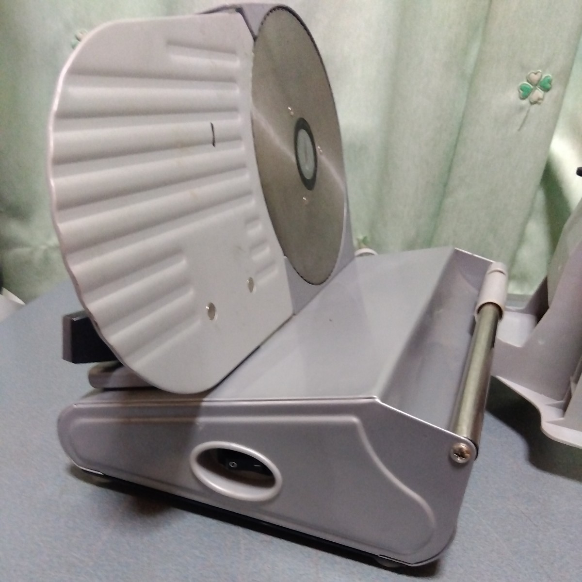 Delonghi 電動フードスライサー 動作品 SL360 中古品 に興味をもって