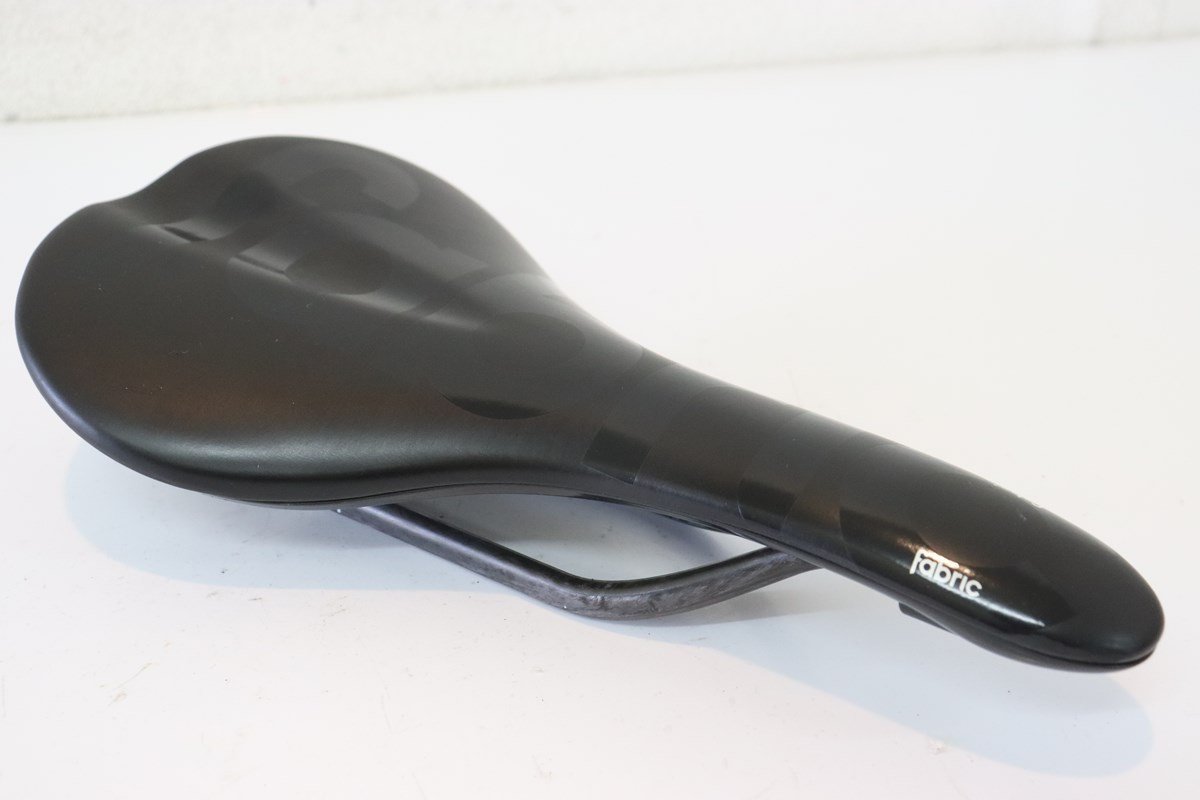 ☆fabric ファブリック SCOOP PRO TEAM FLAT サドル カーボンレール 美