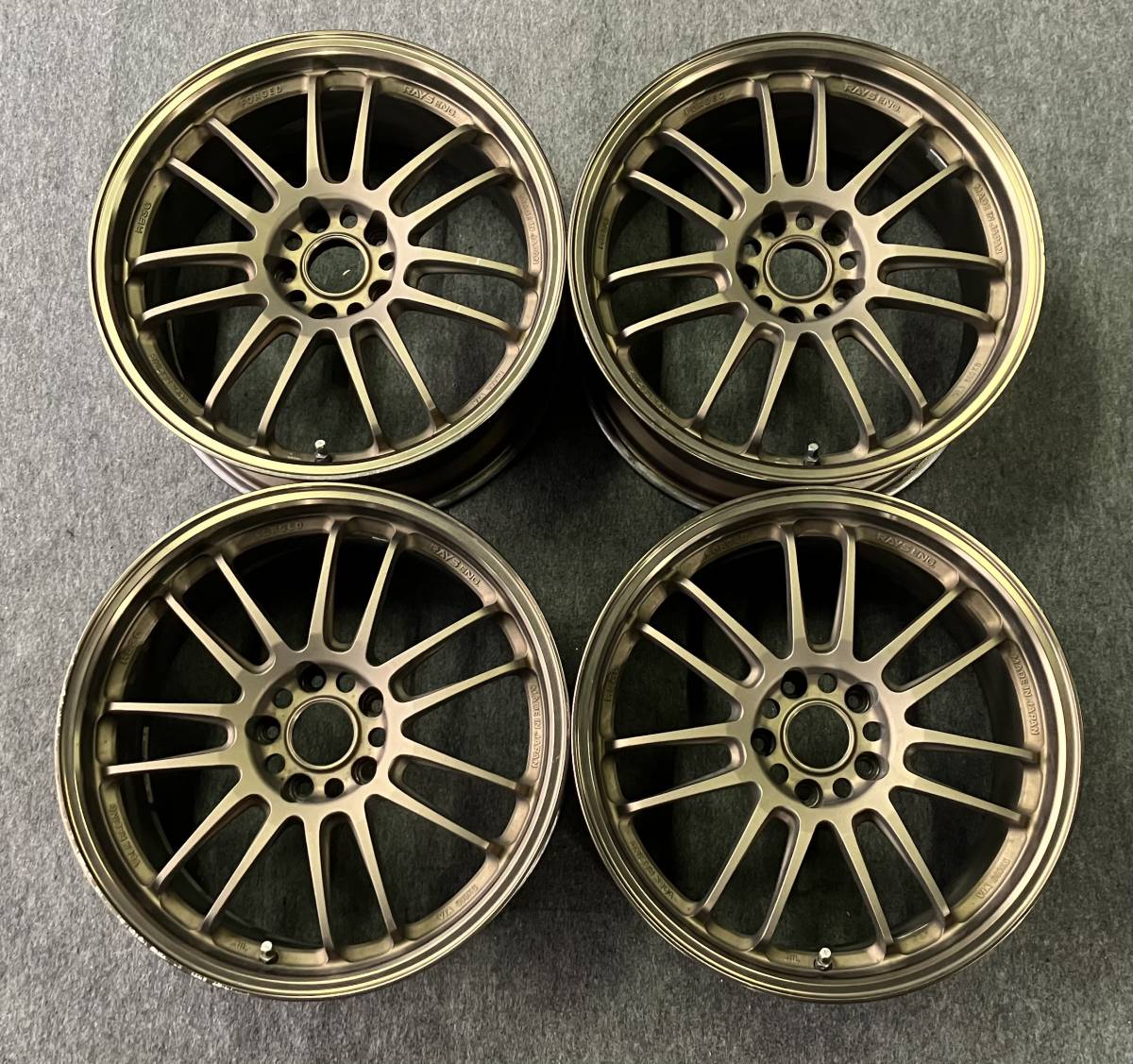 ★鍛造★RAYS レイズ VR ボルクレーシング RE30 18インチホイール 9.5J+28 5穴 PCD114.3 1本 / R5-937 RE30 RAYS VOLK 15インチ 6J+48 17の中古品・新品・未使用