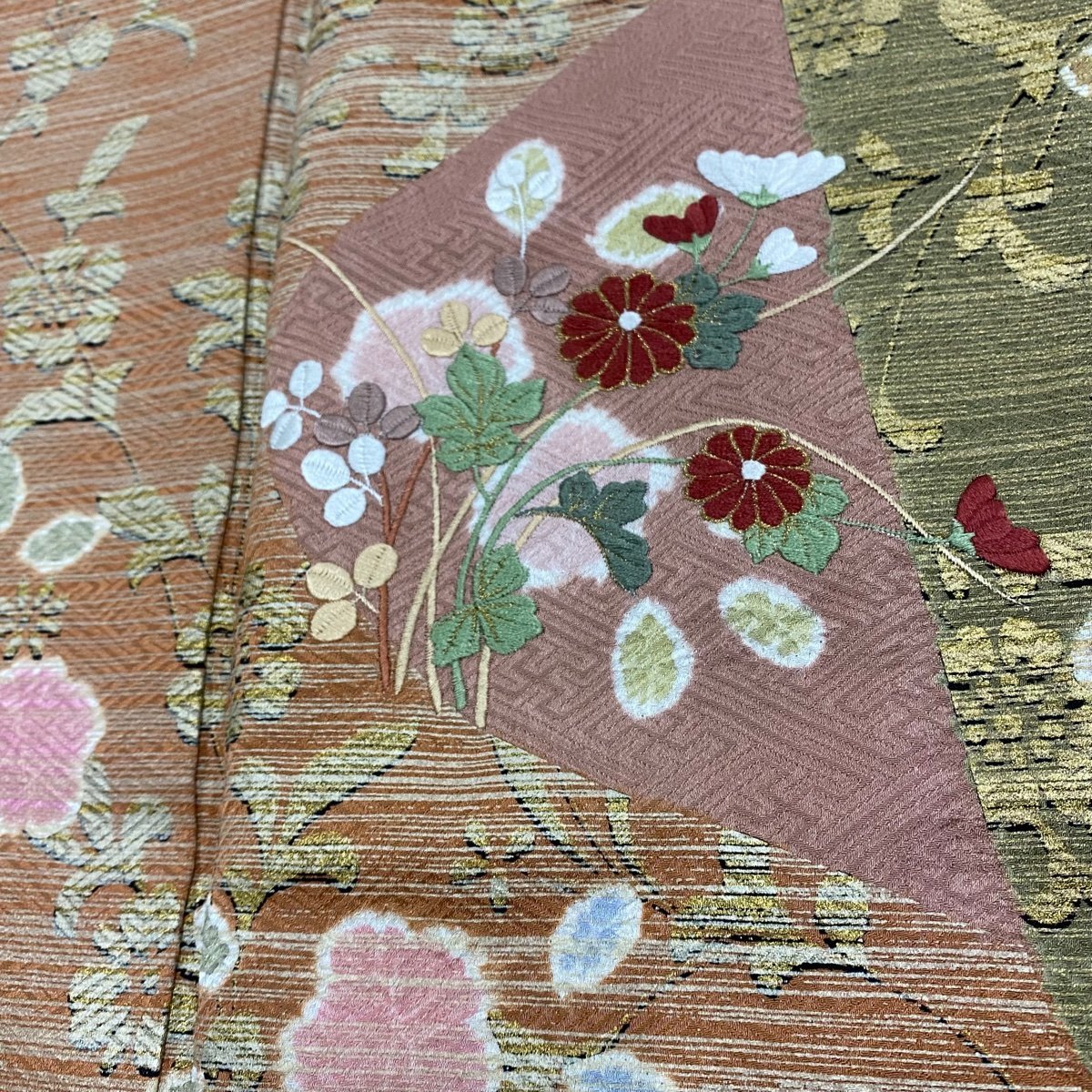 訪問着 身丈158cm 裄丈64.5cm M 袷 草花 枝花 刺繍 金彩 赤