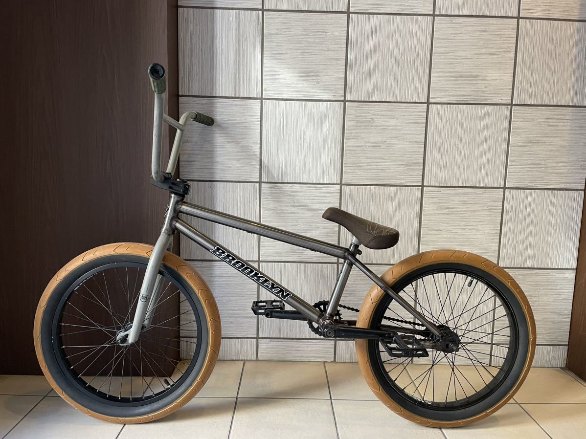 BROOKLYN MACHINE WORKS - STREET BMX 20.8 FRAME TRANS BLACK 完成車