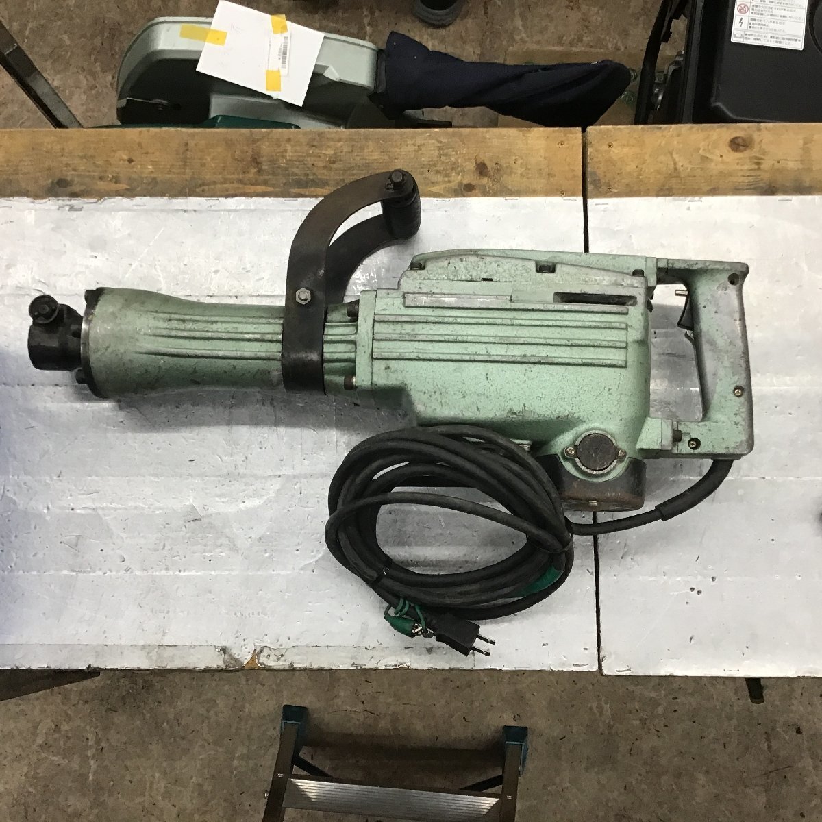 【中古品】★ハイコーキ(HIKOKI ※旧:日立工機) 電動ハンマ PH-65A