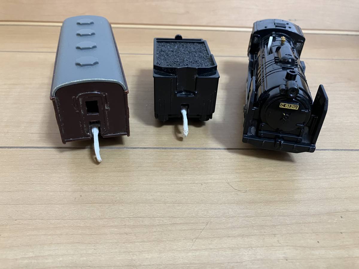 プラレール ライト付C61 20号機蒸気機関車_1