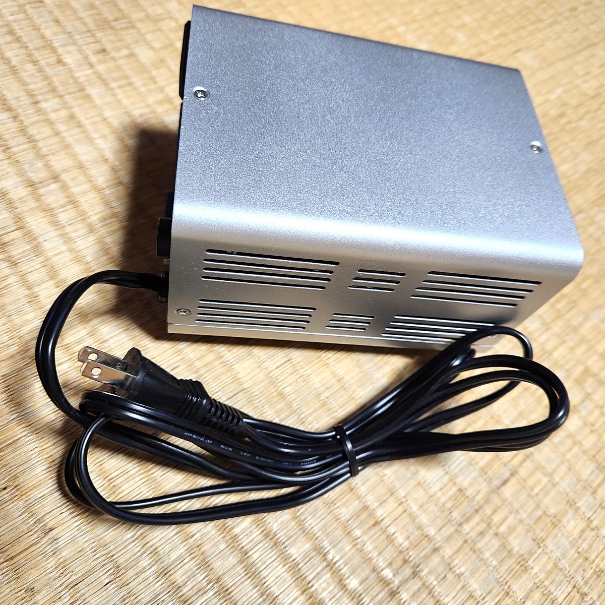 変圧器 TTS-18C 1000W ステップアップ/ダウン 【公式通販】