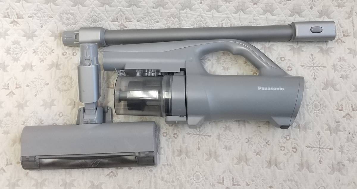 充電コード無し※【876】中古品 パナソニック コードレス掃除機 MC 