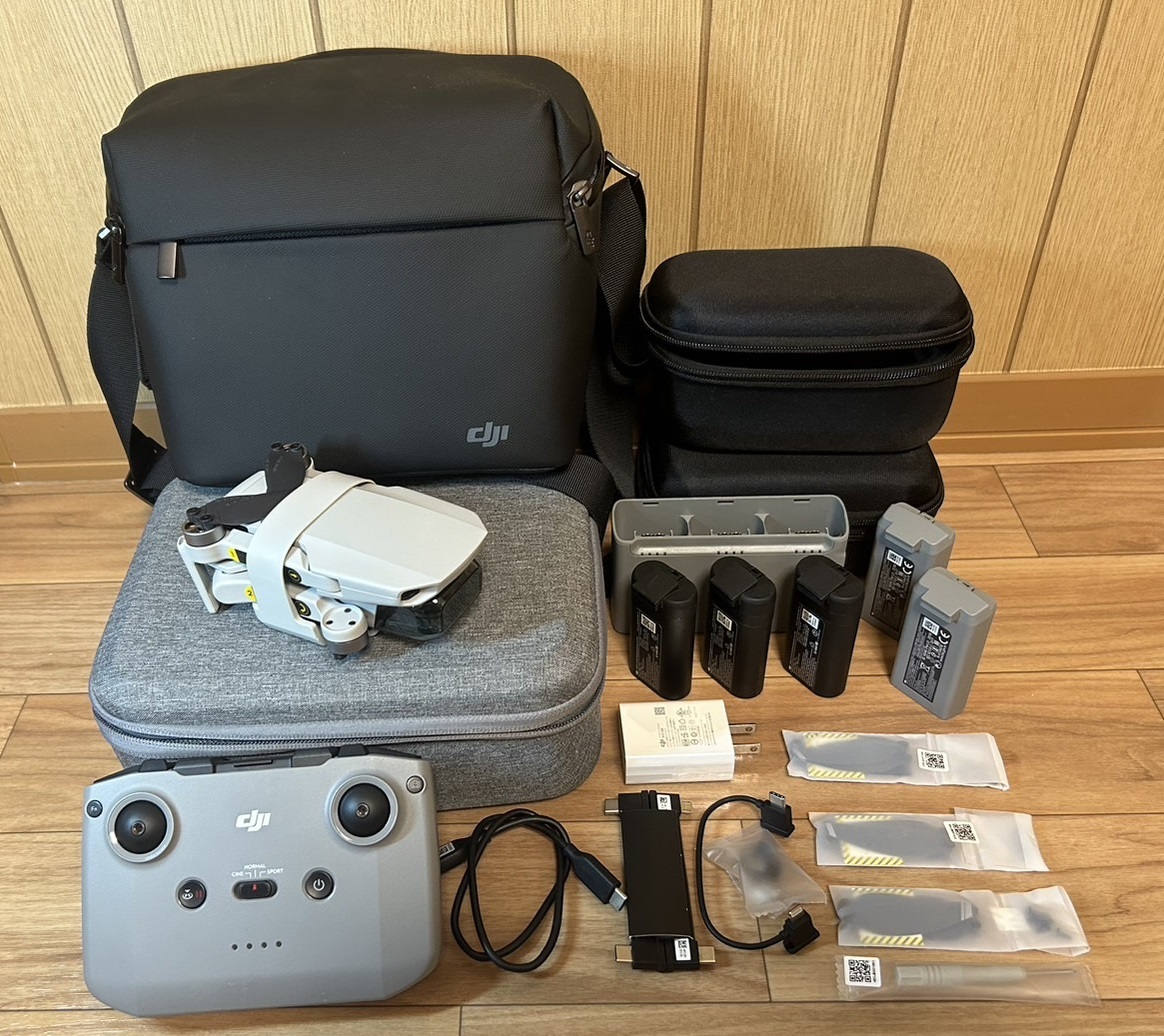 DJI Mini 2 Fly More コンボ　☆リモートID対応機種【中古】