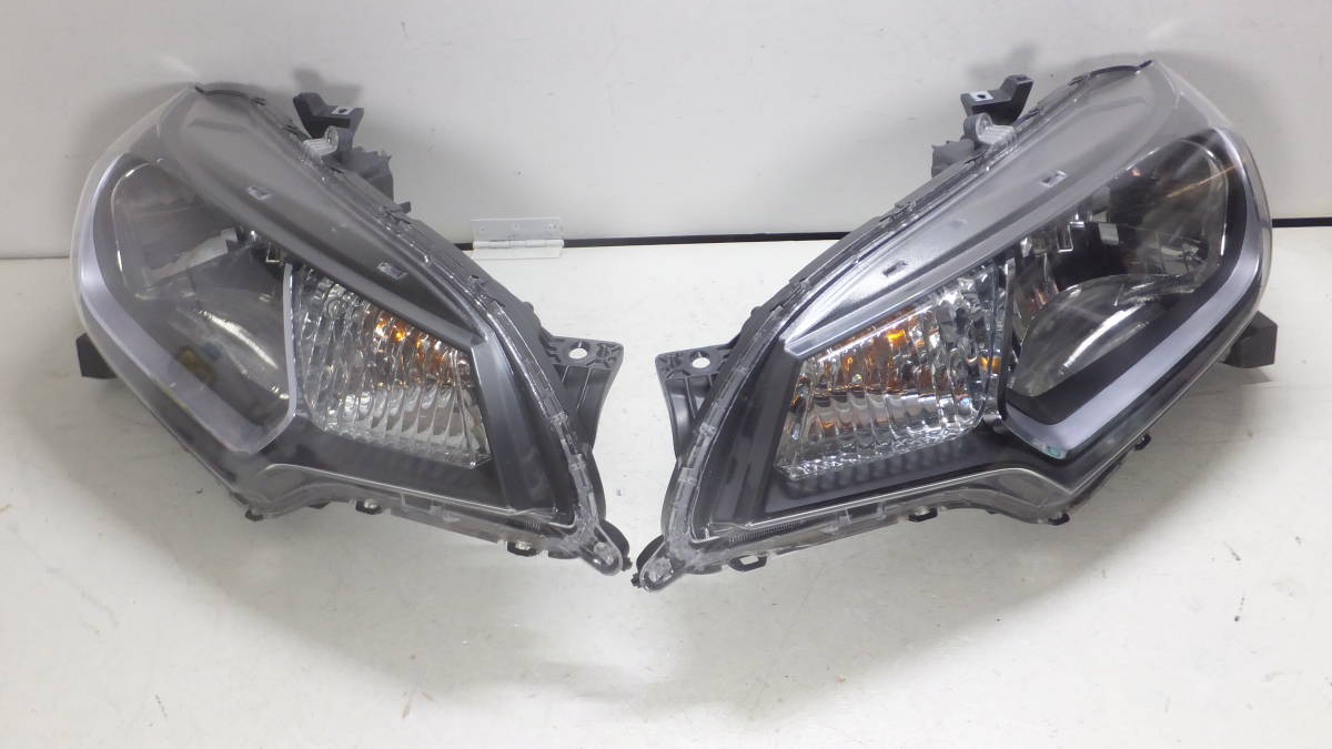 1609 ※美品※ GP5 フィットハイブリッド ハロゲン ※ 左右 ヘッドライト