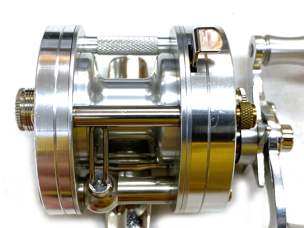 希少 五十鈴工業 ビンテージ BC421SSS ペスカトーレ シャロースプール