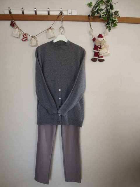 ☆送料無料☆BIKI グレーとてもやわらかくあたたかいカシミヤ100%のゆったり腰丈セーター46サイズ