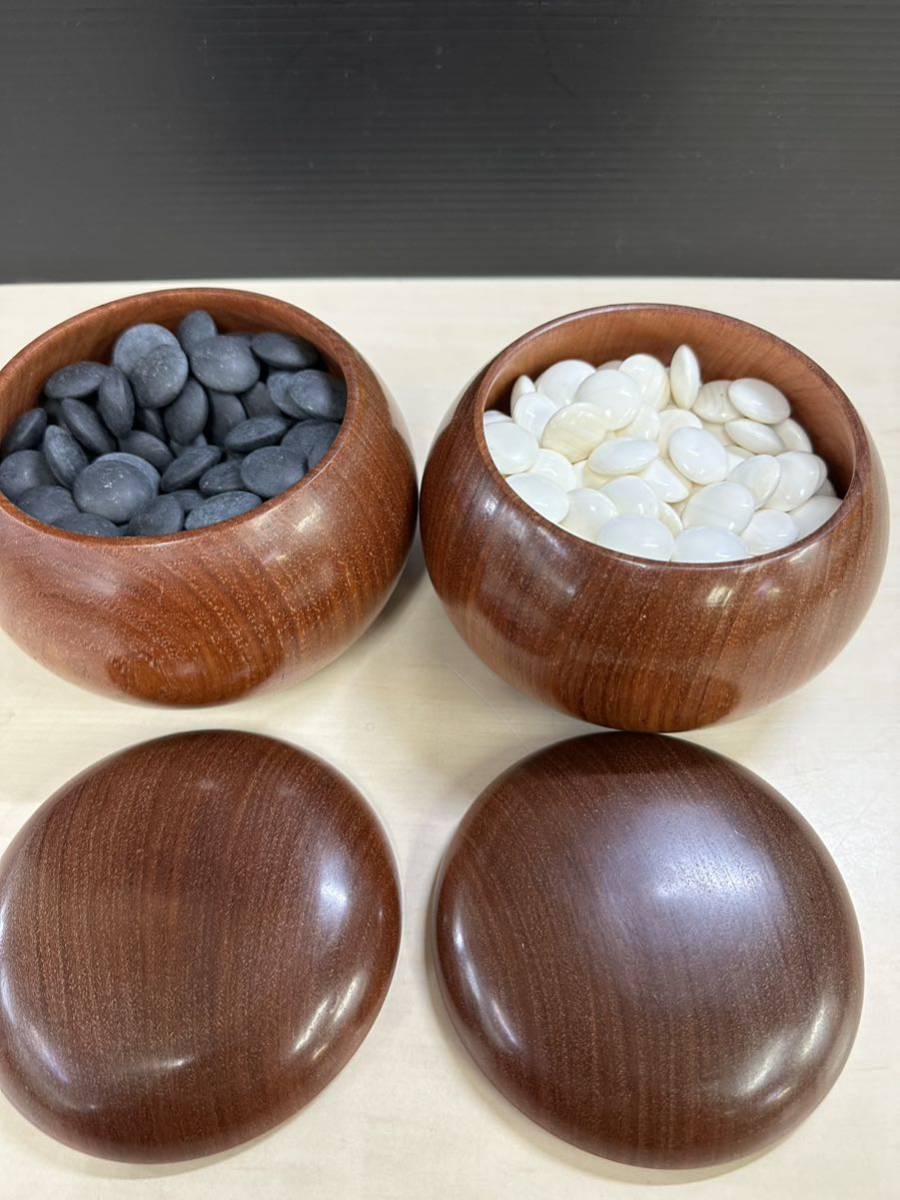 【新品未使用】囲碁　碁石　日向特製　本蛤碁石　那智黒碁石　33号 新品未使用囲碁 碁石 囲碁 碁石 蛤 那黒石 33号 日向特製 本蛤