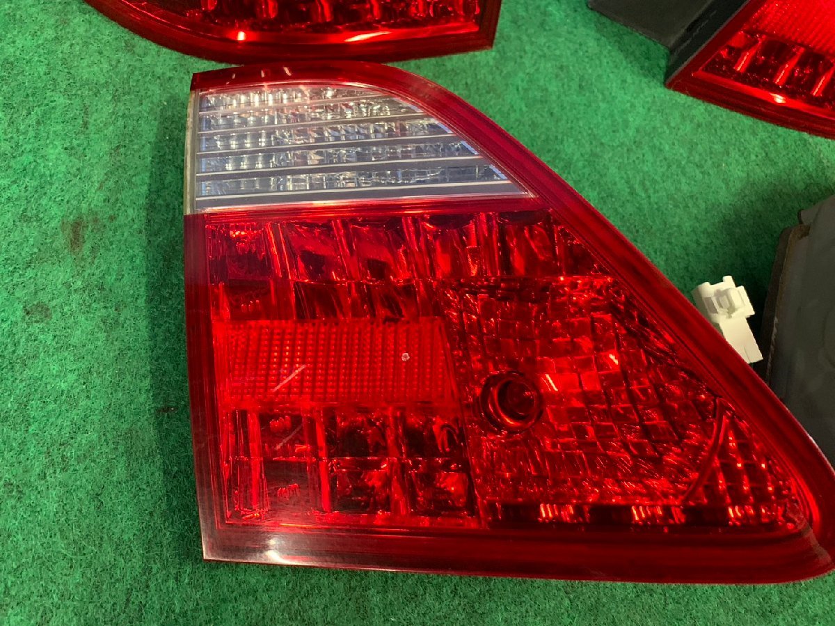 クラウン 18クラウン GRS181 純正テールランプ左右 フィニッシャー左右