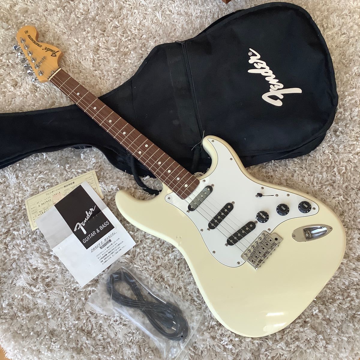 Fender JAPAN Stratocaster ストラトキャスター ST72-58US OWH