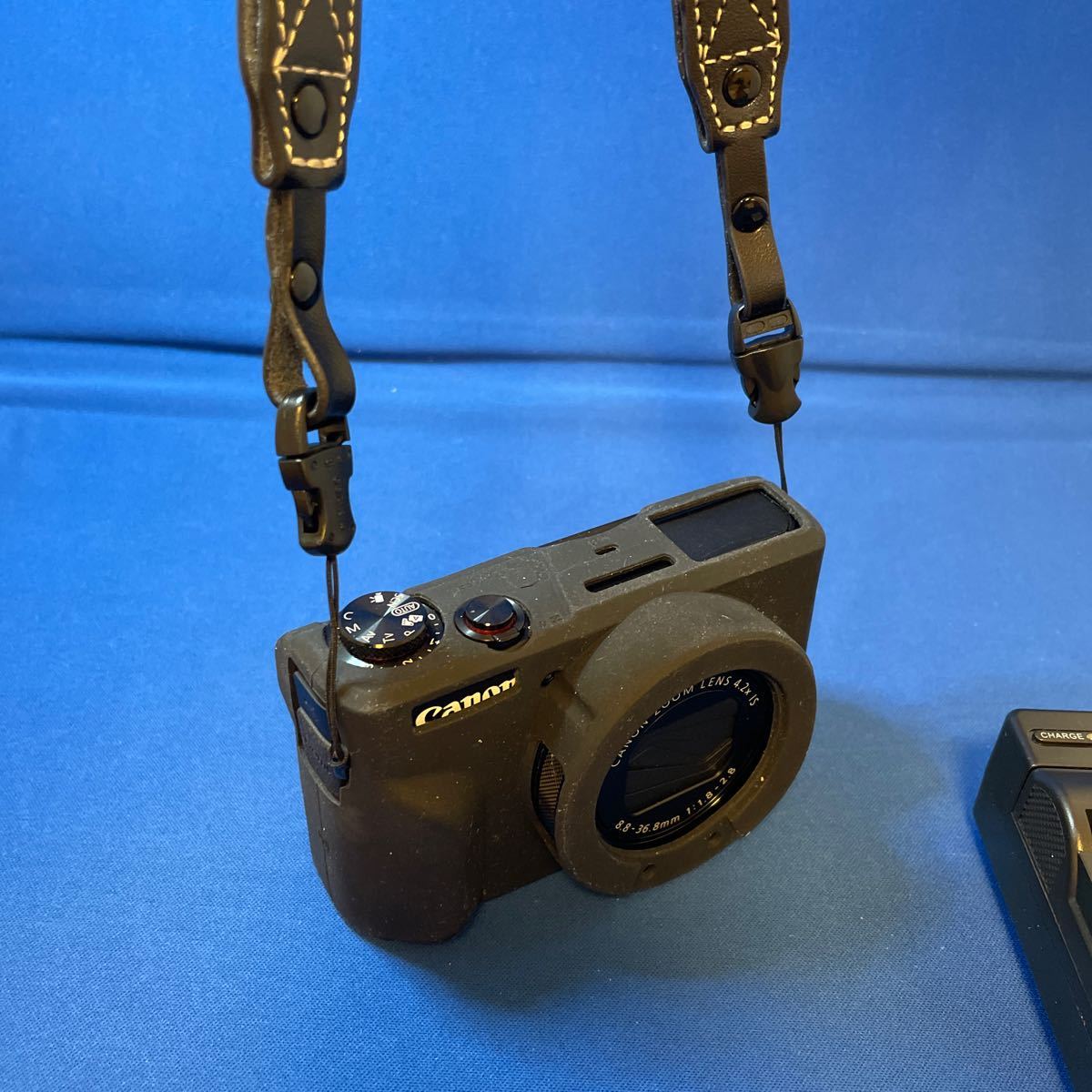 Canon PowerShot G7X Mark II(中古美品)シリコンケース、本革 