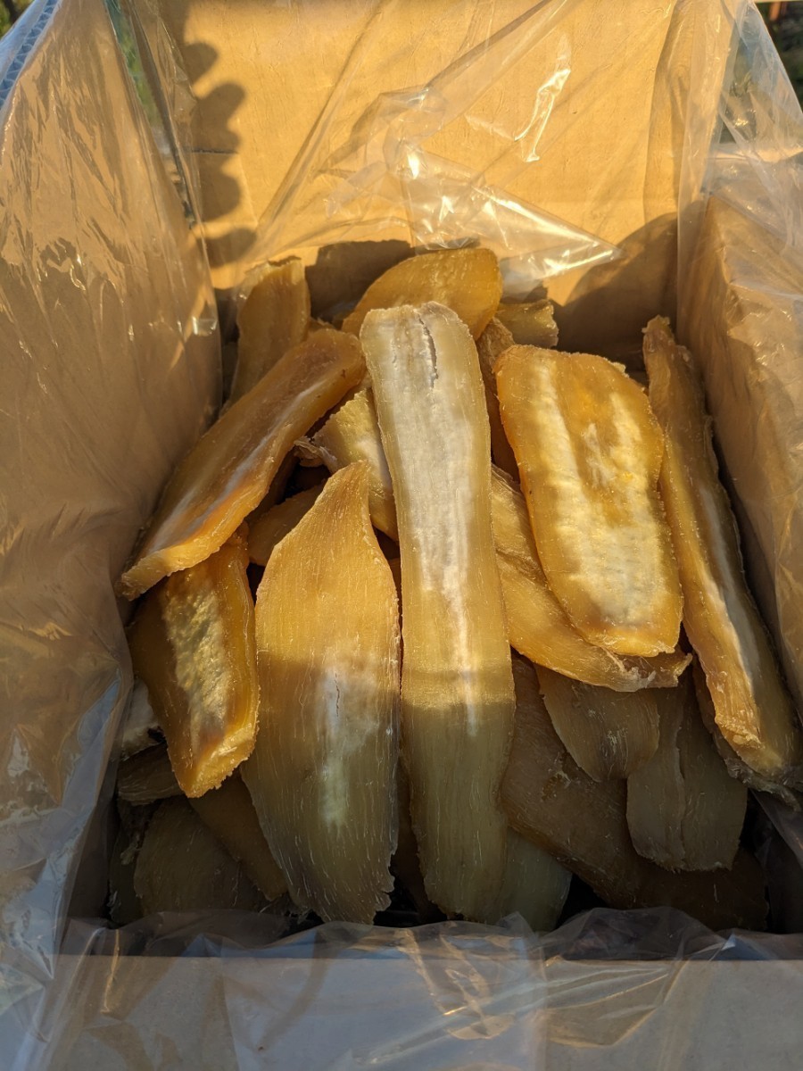 ★全国送料無料★2023年度新芋　茨城県産 新芋　干し芋　木小屋のほしいも　紅はるか　平干し　2ｋｇ天ぷら用①