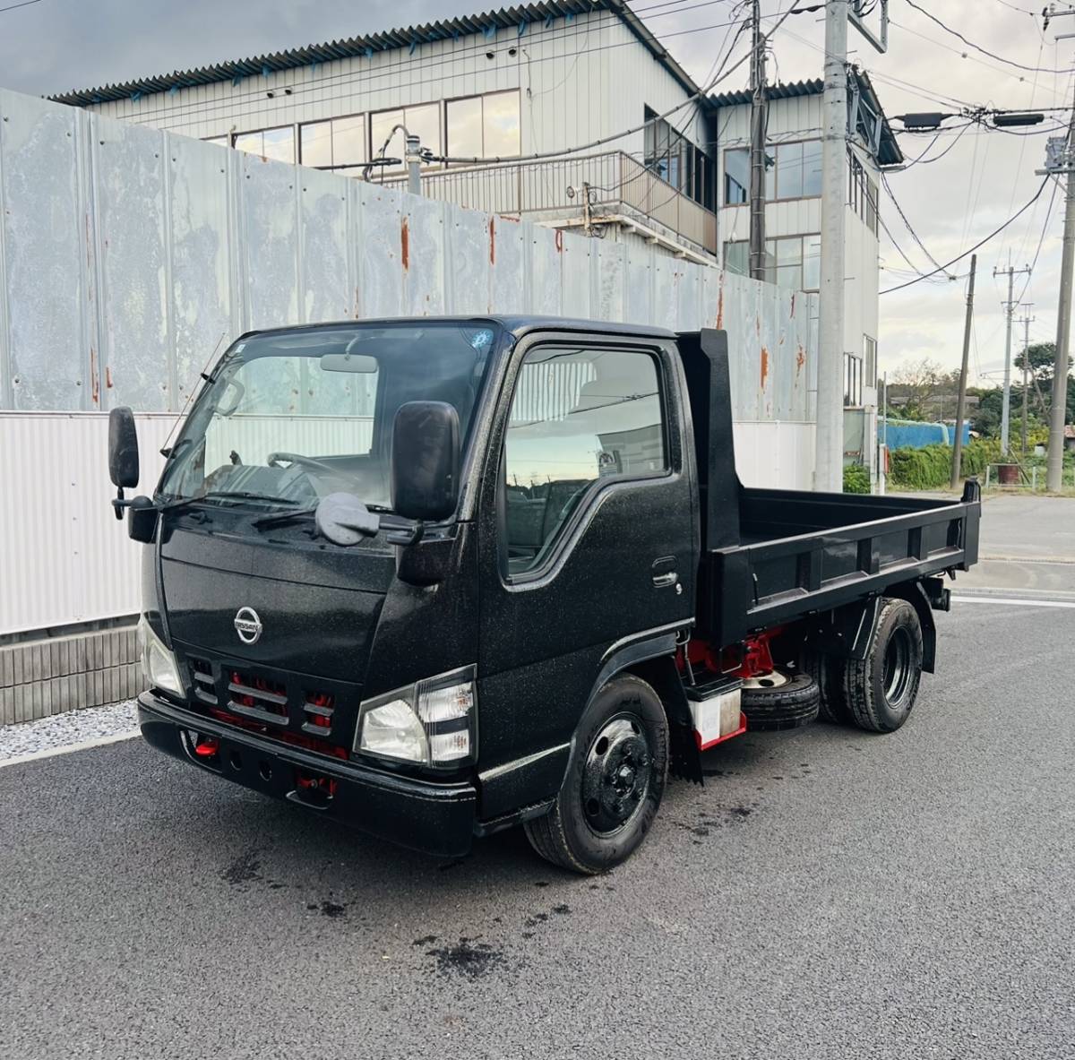 ダンプ ★ 日産 ★ 車検付き ★ ディーゼル ★ 2トン★ AT ★ クラッチ無 ★ 電動ミラー ★ H17年式 ★ 13万KM