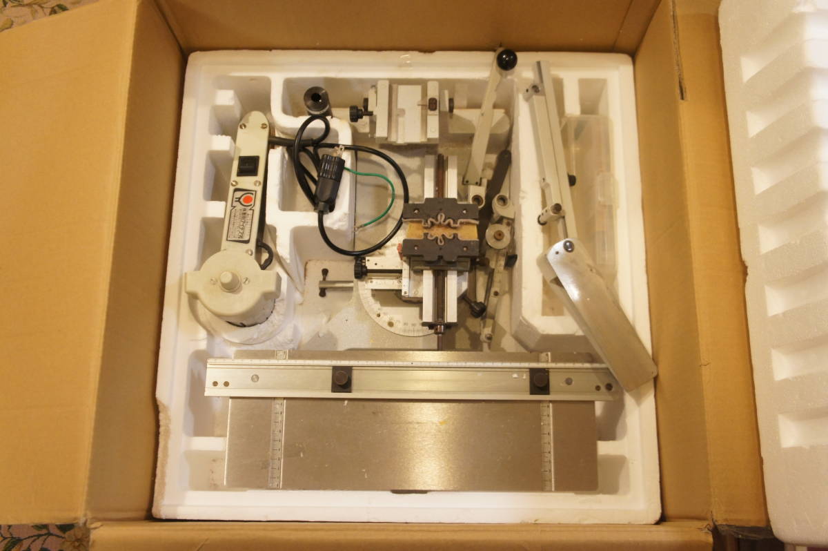 ●彫刻アイデア社 手動式彫刻機●