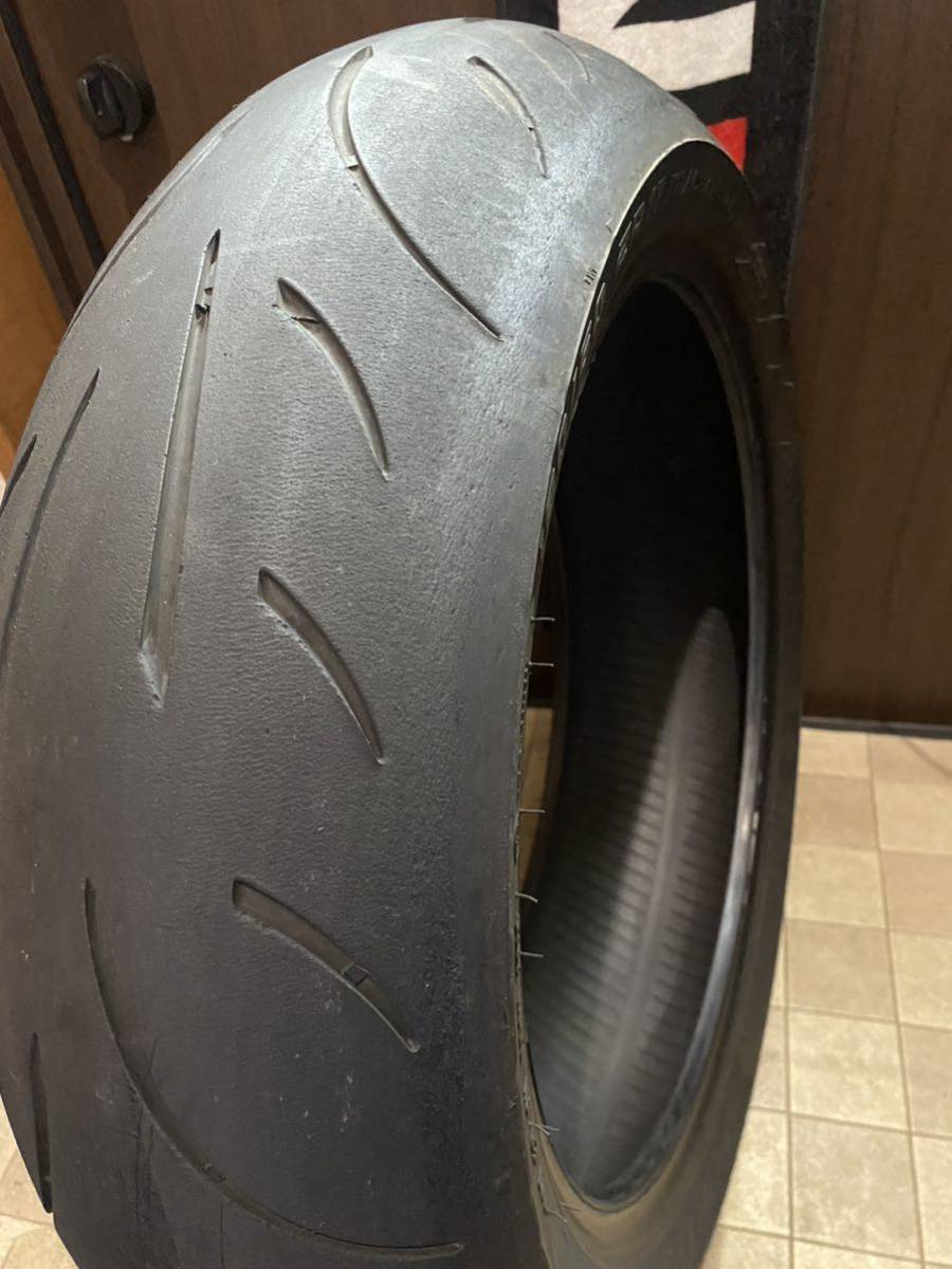 中古MCタイヤ METZELER SPORTEC M9 RR 180/60ZR17 メッツラー