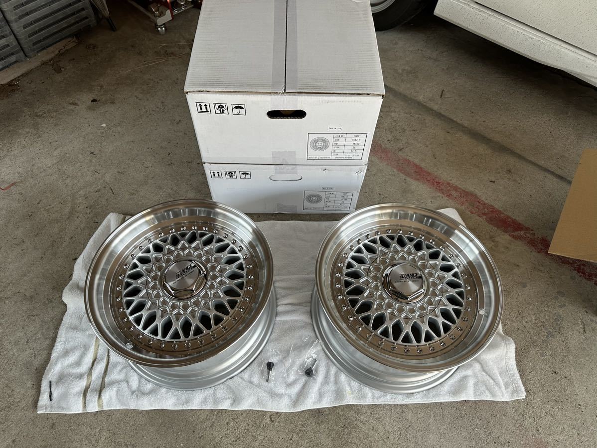 未使用スタンスマジック ４本　#640 PCD100 4穴　15インチ7j +28