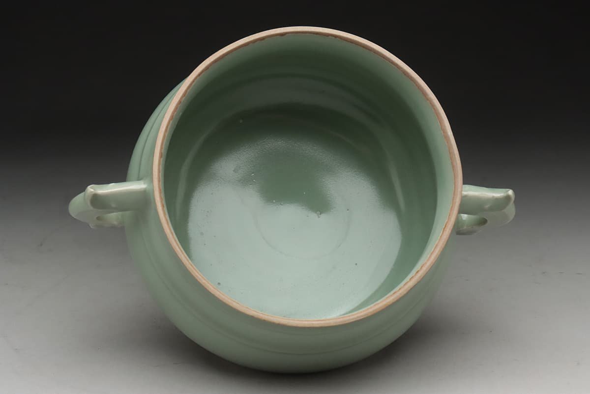 中国古窯　哥窯双耳香炉　高さ10.2㎝　トヒチル　東さ7-0728① EQ098 中国美術 青釉蟠龍双耳香炉 高10.2cm 重800g・青磁双耳香炉