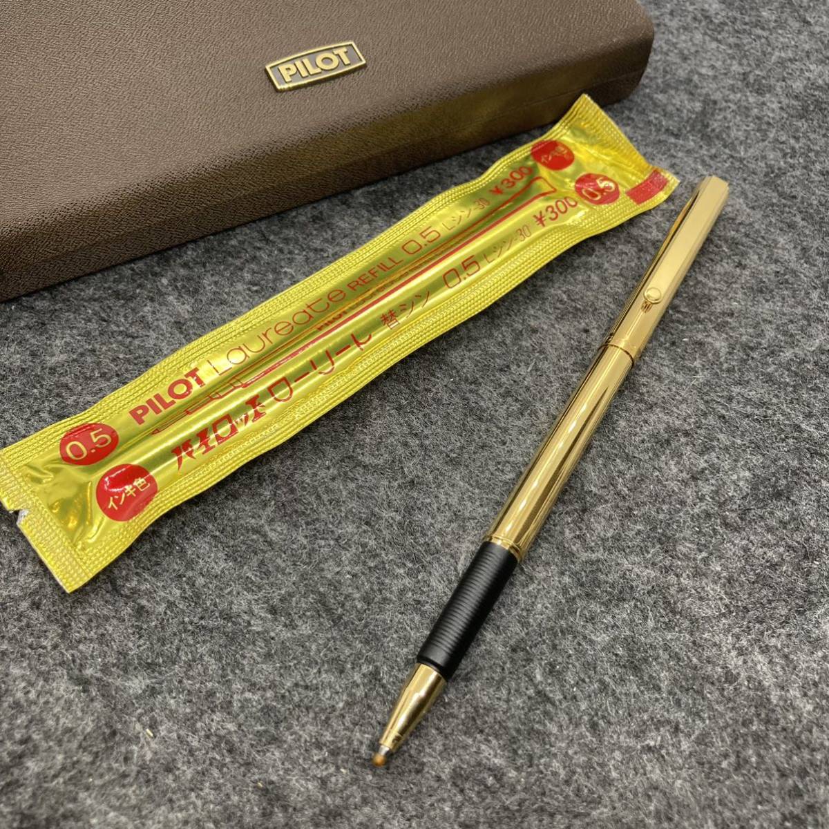 PILOT パイロット ゴールド ボールペン キャップ式 ローリート