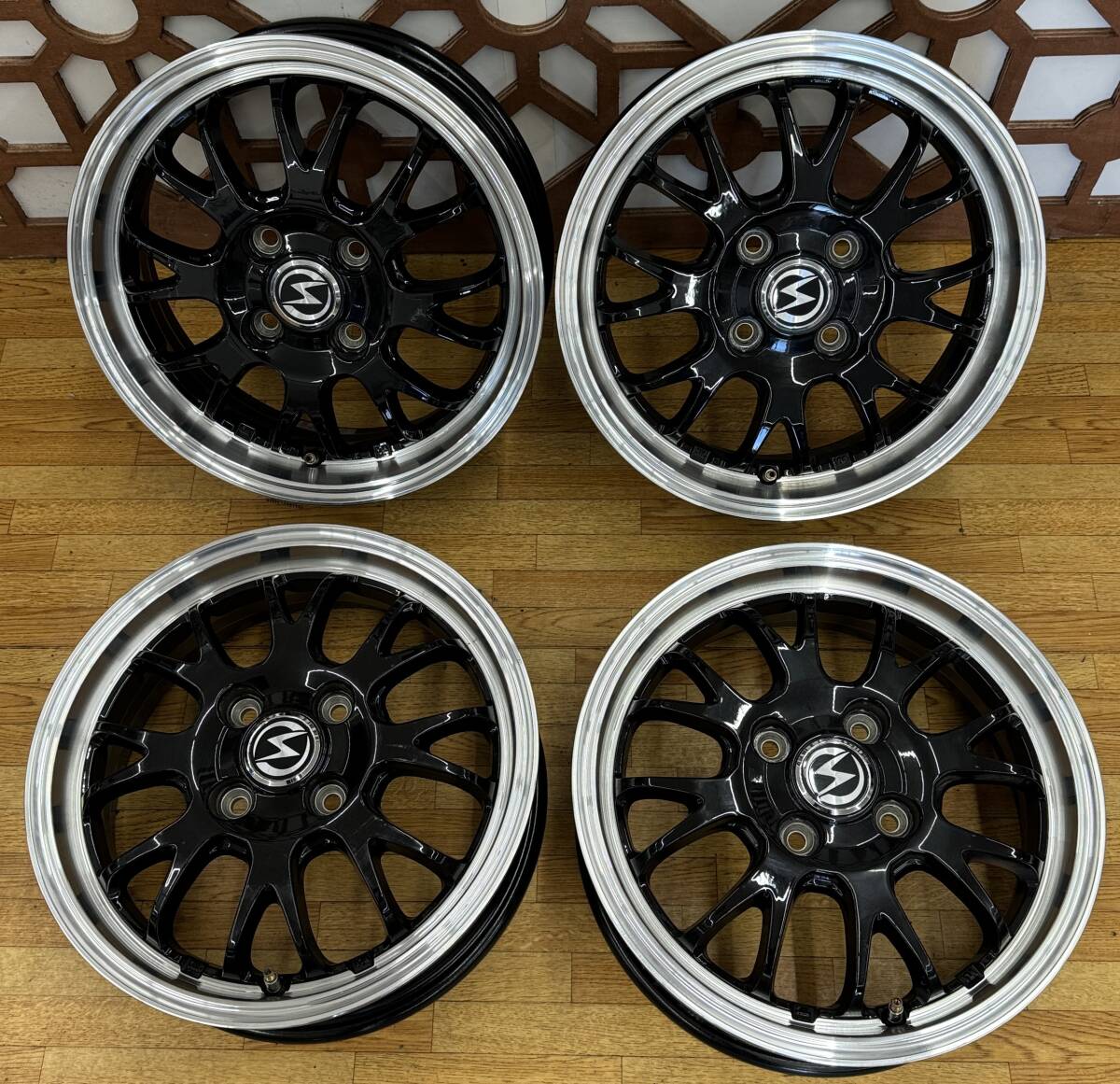 BADX S-HOLD 14インチアルミホイール 4.5J+45 PCD100 4穴 ハブ径約66mm