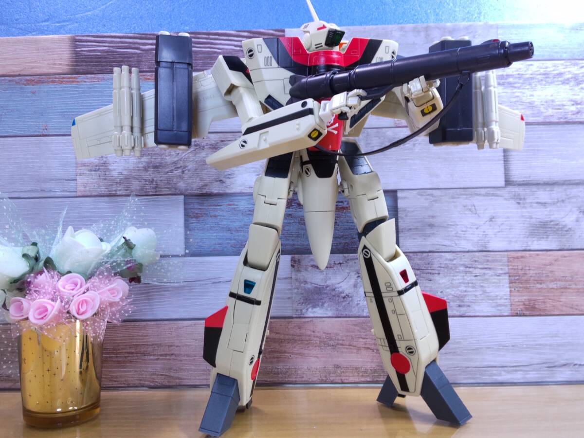 やまと 1／48 VF-1A 一条輝 － 変形問題なし♪一部欠品あり(前車輪止め)・やや黄ばみあり・超時空要塞マクロス・YAMATO_9
