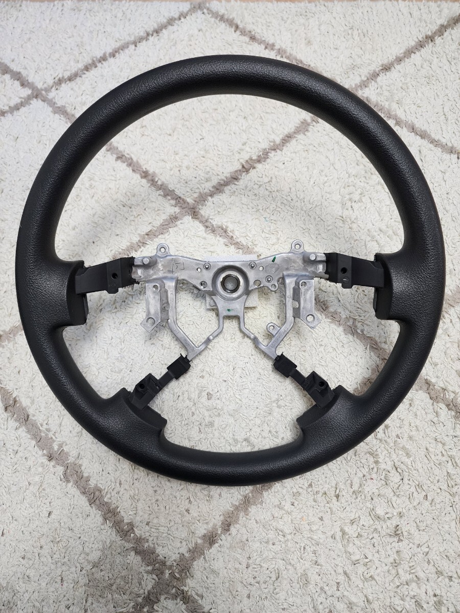 ☆1円スタート☆ 新車外し TOYOTA トヨタ 200 ハイエース 200系 純正 レザー ステアリング ハンドル_1