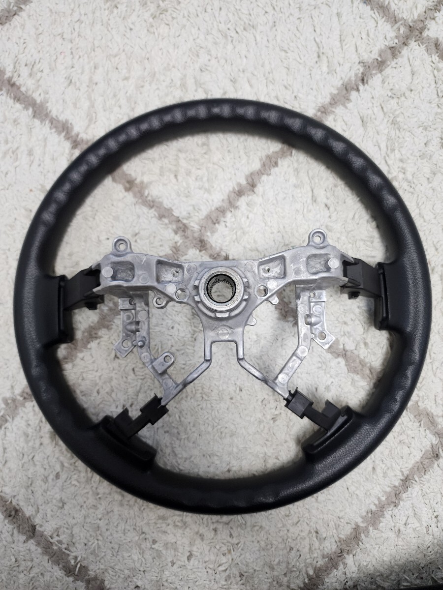 ☆1円スタート☆ 新車外し TOYOTA トヨタ 200 ハイエース 200系 純正 レザー ステアリング ハンドル_2
