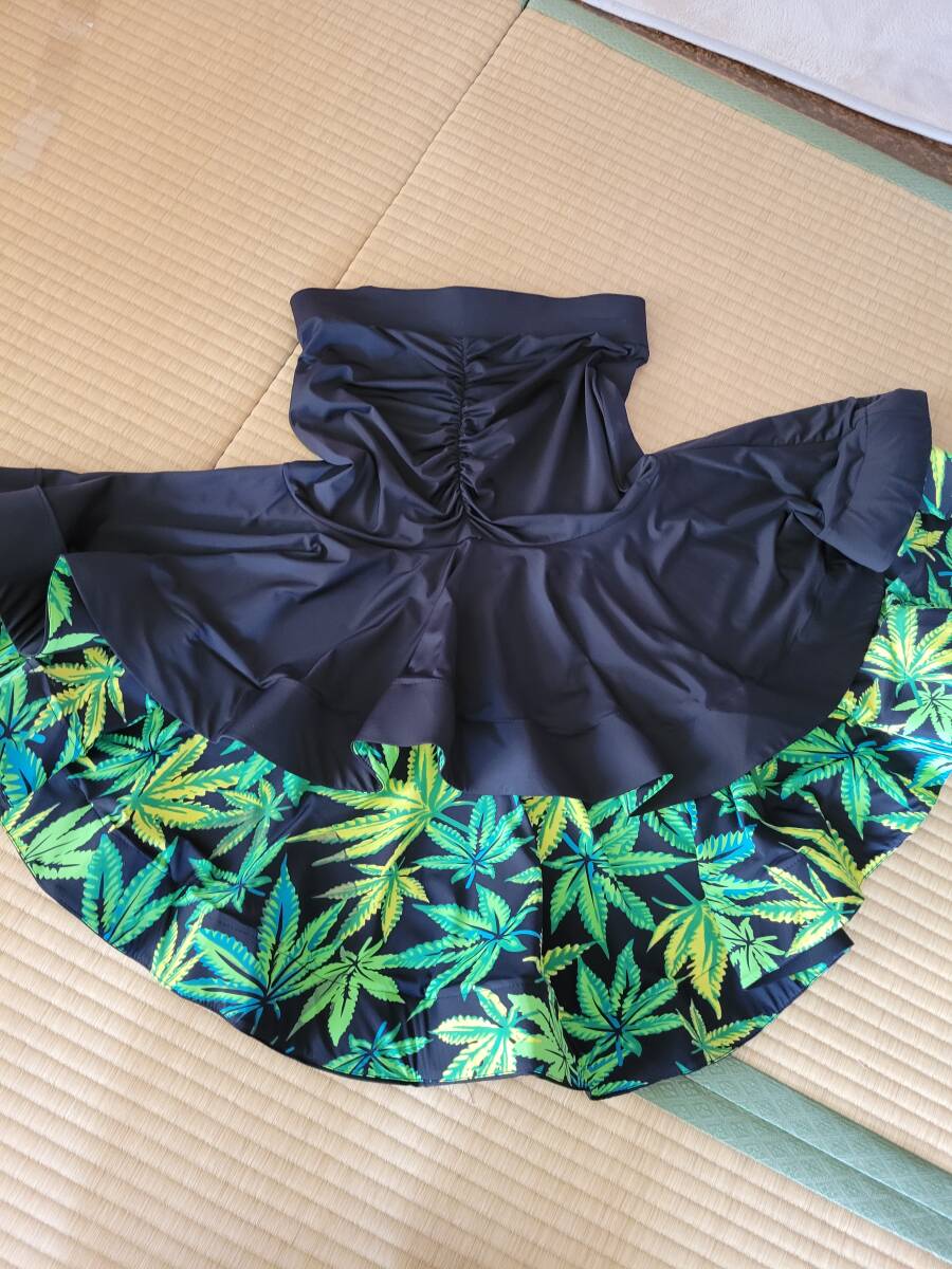 社交ダンスドレス、ラテン上下グリーン黒、色彩素敵で華やか、M_5