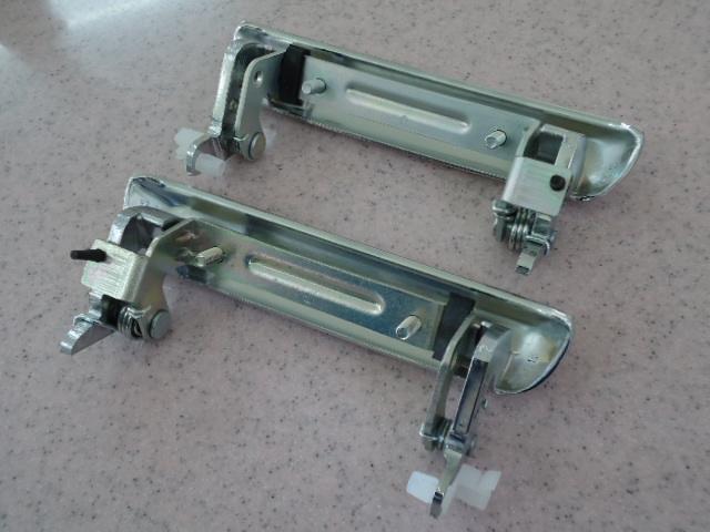 so｝ Ｂ１２０ Ｂ１２１ Ｂ１２２ サニトラ ドアキャッチ 左右