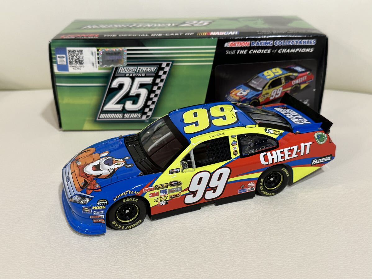 1/24 NASCAR Carl Edward’s ケロッグ Ford Fusion カールエドワーズ ナスカーダイキャストミニカー_1