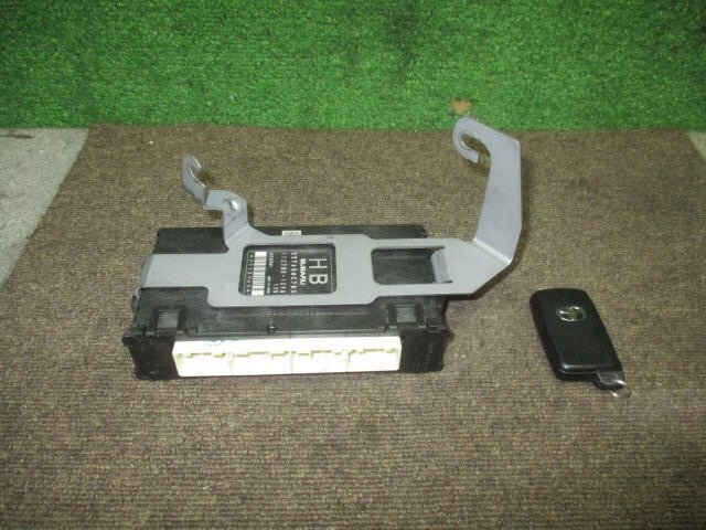 4kurudepa H25年 86 DBA-ZN6 エンジン コンピューター FA20 SU003