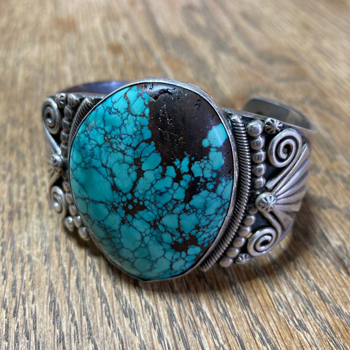 インディアンジュエリー・ナバホ族・STERLING・刻印Ｍ・ヴィンテージ 希少】NAVAJO ナバホ族 B刻印 ヴィンテージターコイズ シルバー