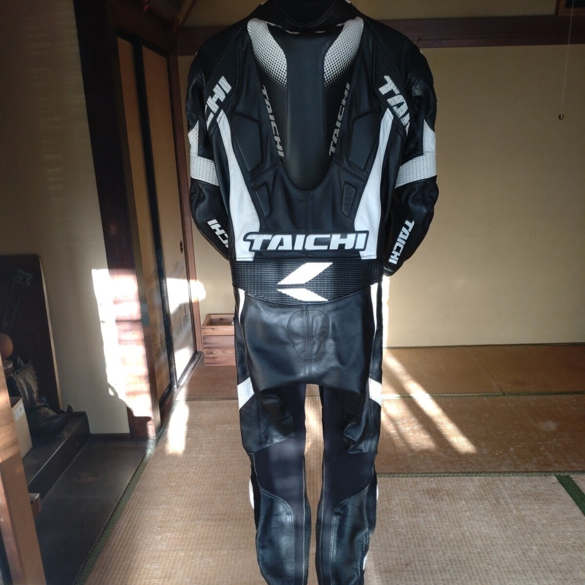 レーシングスーツ 革ツナギ RSタイチ GP-WRX R303 NXL303　サイズMS_2