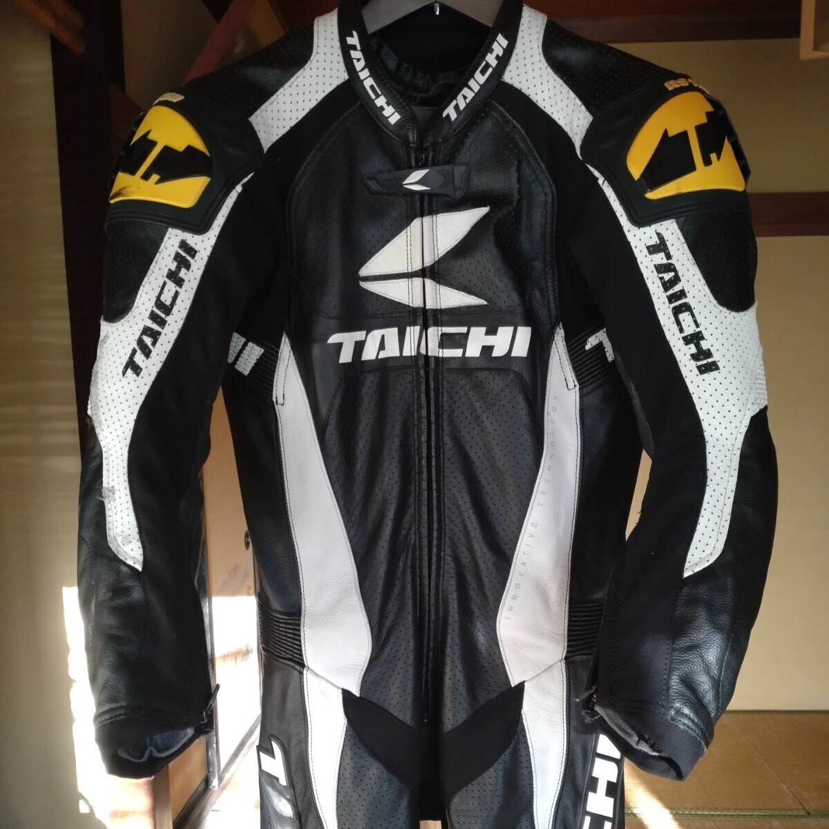 レーシングスーツ 革ツナギ RSタイチ GP-WRX R303 NXL303　サイズMS_3