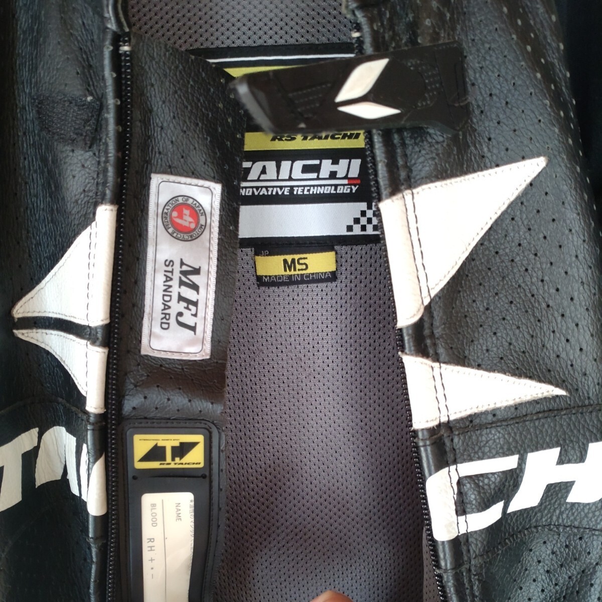 レーシングスーツ 革ツナギ RSタイチ GP-WRX R303 NXL303　サイズMS_6