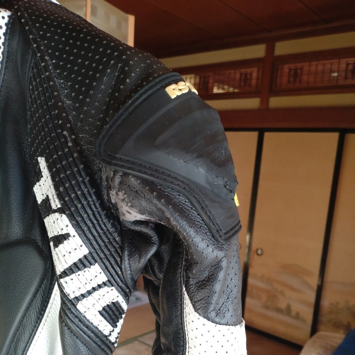 レーシングスーツ 革ツナギ RSタイチ GP-WRX R303 NXL303　サイズMS_8