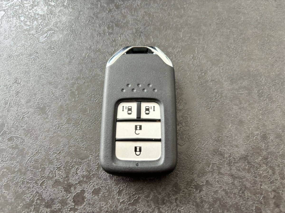 ホンダ 純正 スマートキー 4ボタン TAA-J11 フリード GB5 GB7 両側パワースライドドア オデッセイ RC1.2 ステップワゴン RP3.4 キーレス_1