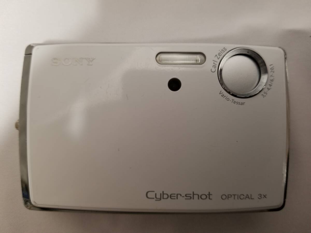ソニー SONY Cyber-Shot DSC-T33(ホワイト)、バッテリー3個、その他充電台等_5