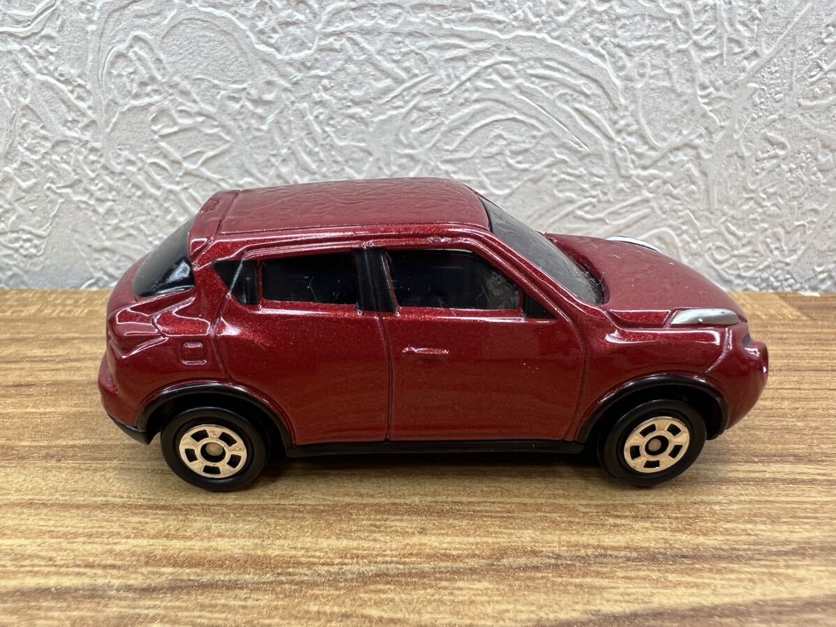 トミカ 日産 ジューク _4