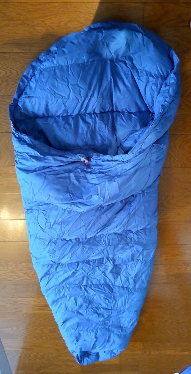 英国製BLACKS Quality Product Summit　寝袋　ブルー　シーツ付き_5